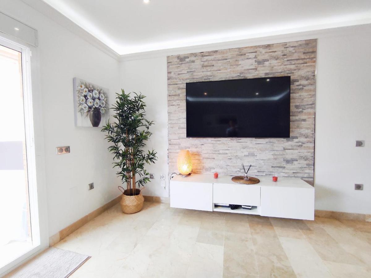 Magnifique Appartement A 5 Min A Pied De La Plage Бенальмадена Екстер'єр фото